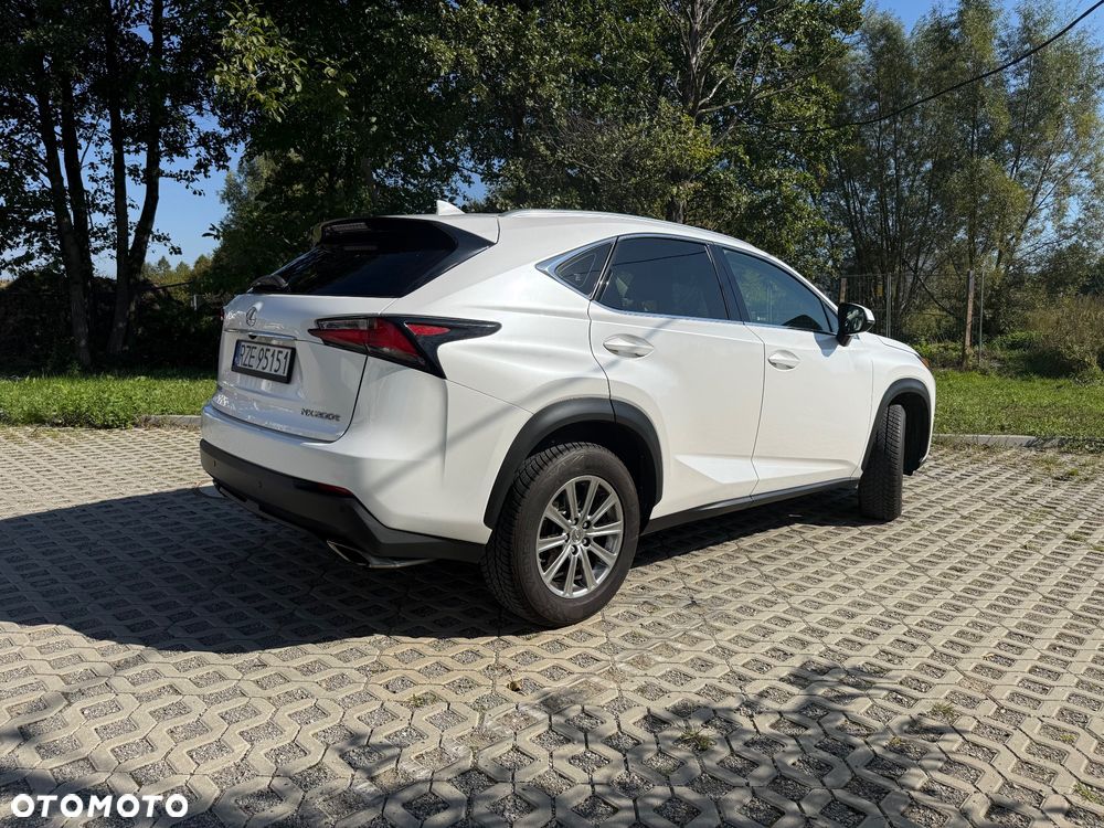 Lexus NX 200t Comfort AWD - 3
