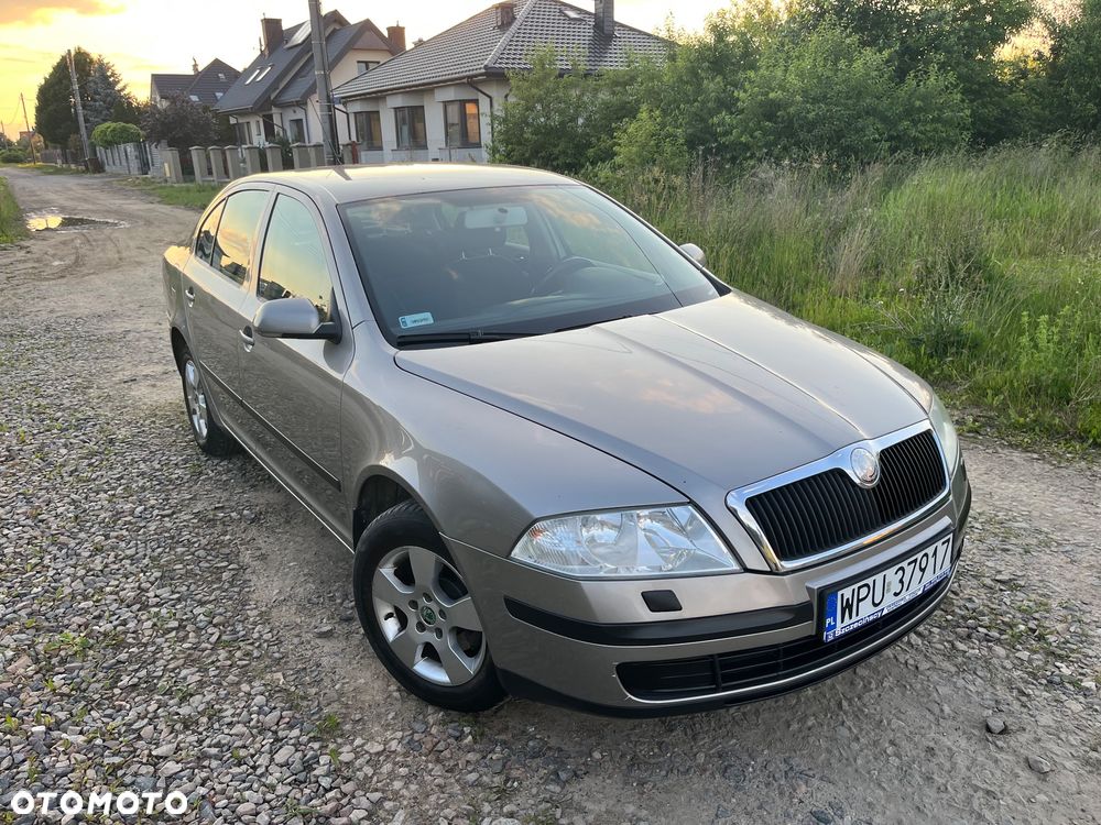 Skoda Octavia 1.6 Ambition - 16