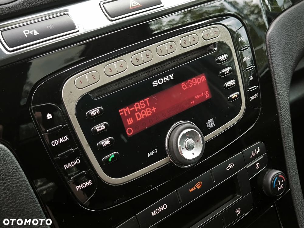 Ford Galaxy 2.0 TDCi Titanium - 25