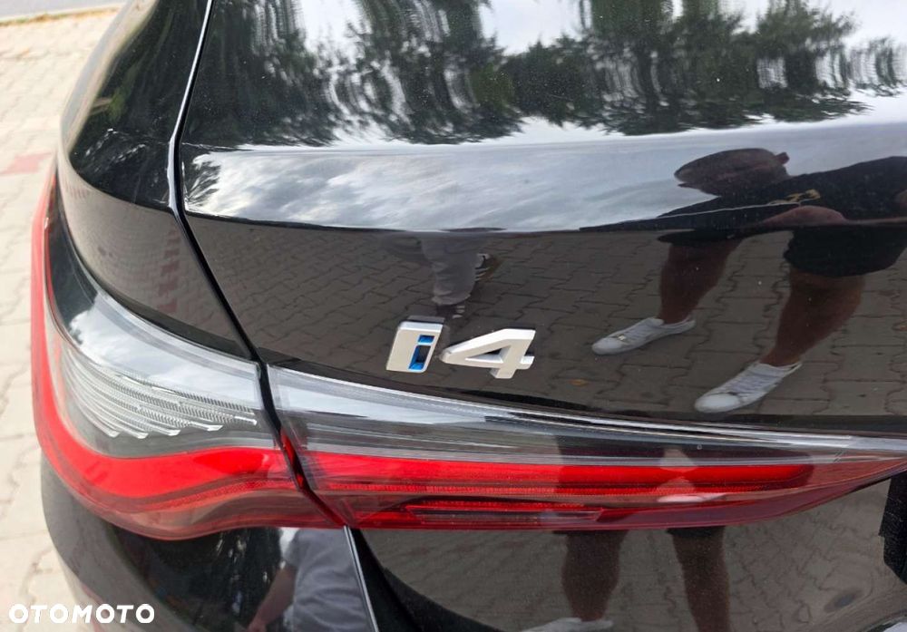 BMW i4 - 33