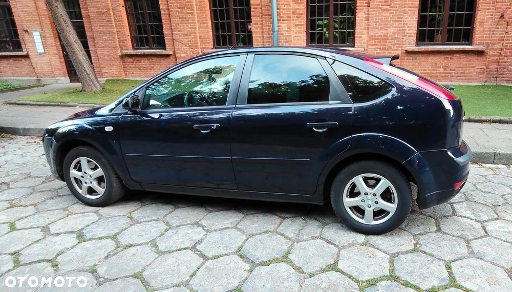 Ford Focus 1.6 16V Trend - 3