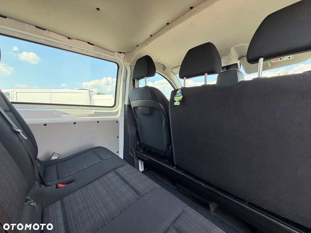 Mercedes-Benz Vito - 10