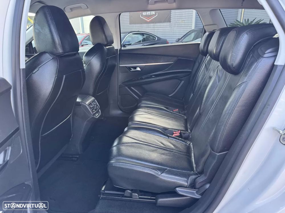 Peugeot 5008 1.2 PureTech Allure - 26