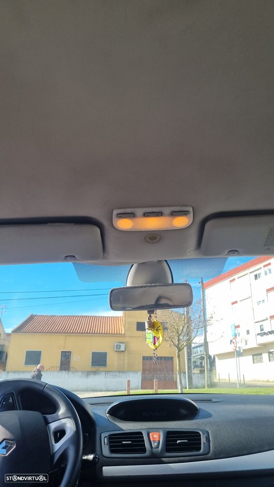 Renault Mégane 1.5 dCi Dynamique S - 7