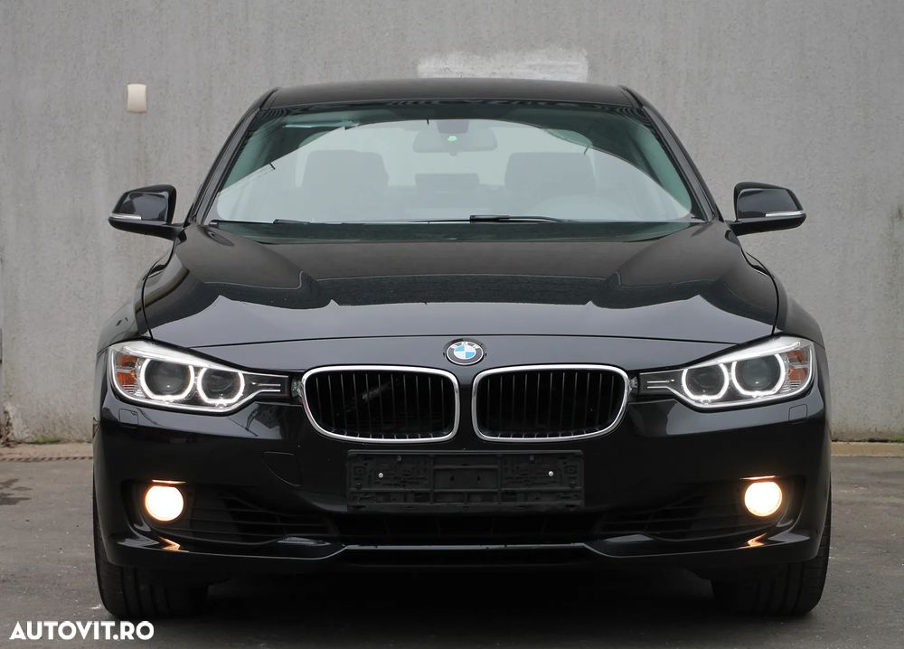 BMW Seria 3 320i Aut. Sport Line - 5