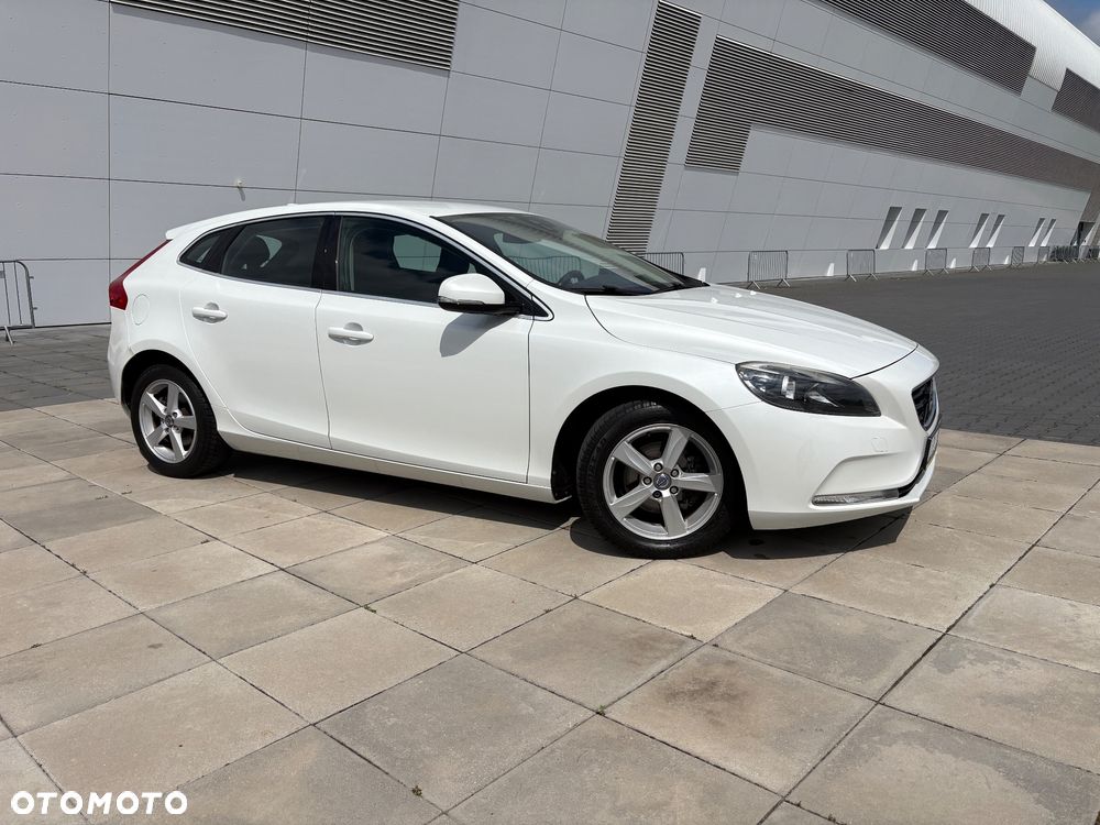 Volvo V40 D2 Summum - 3