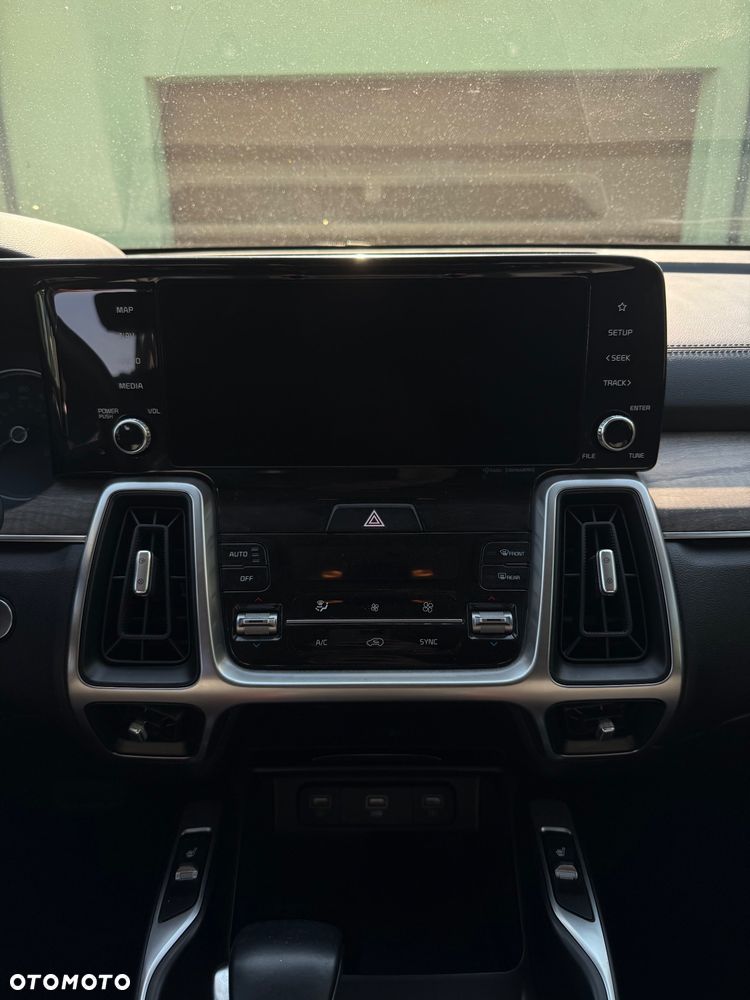 Kia Sorento - 15