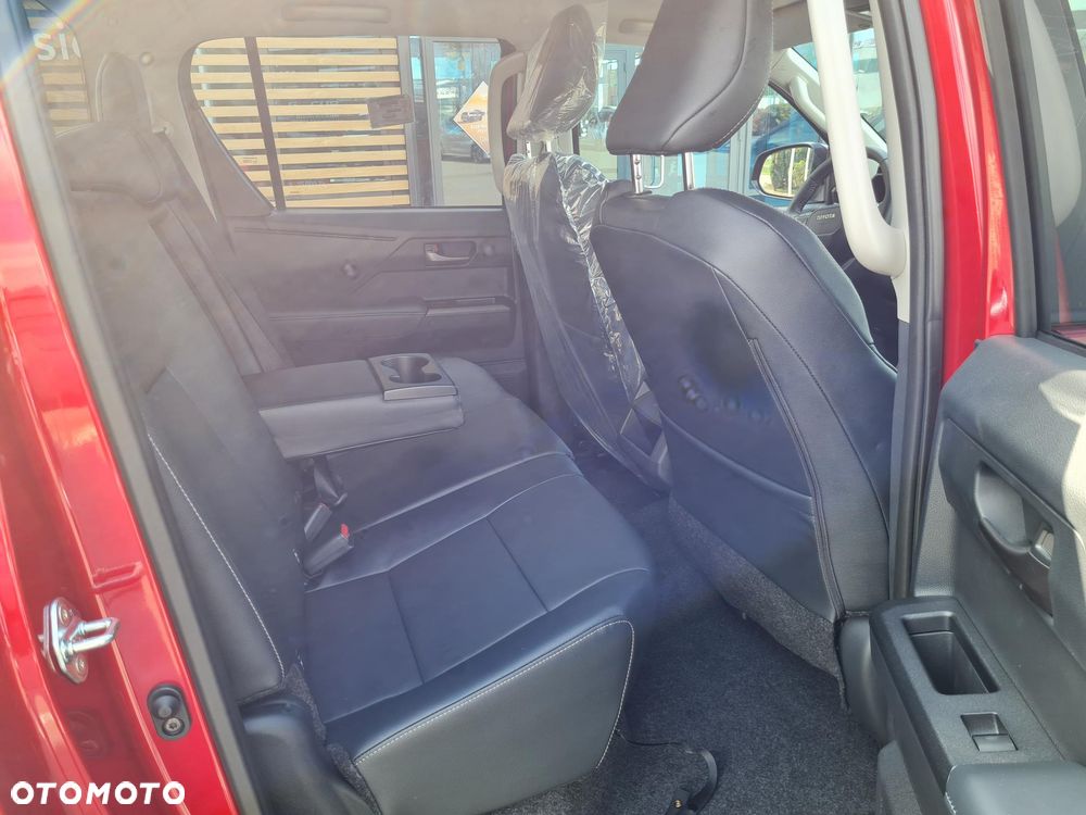 Toyota Hilux 2.8 D-4D mHEV Double Cab Executive 4x4 - 9