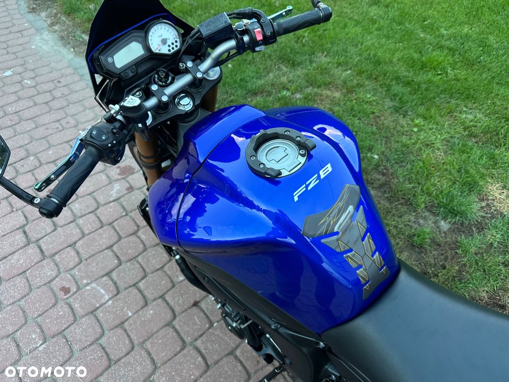 Yamaha FZ8 - 27