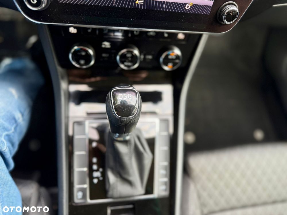 Skoda Superb 2.0 TDI Style DSG - 31