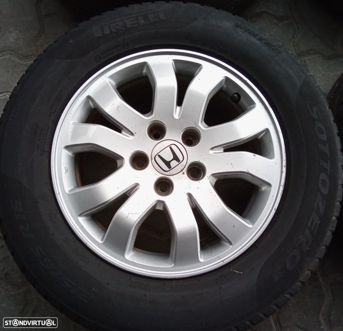 Jantes Honda CR-V R16 com pneus 215/65 furação 5x114.3 - 2
