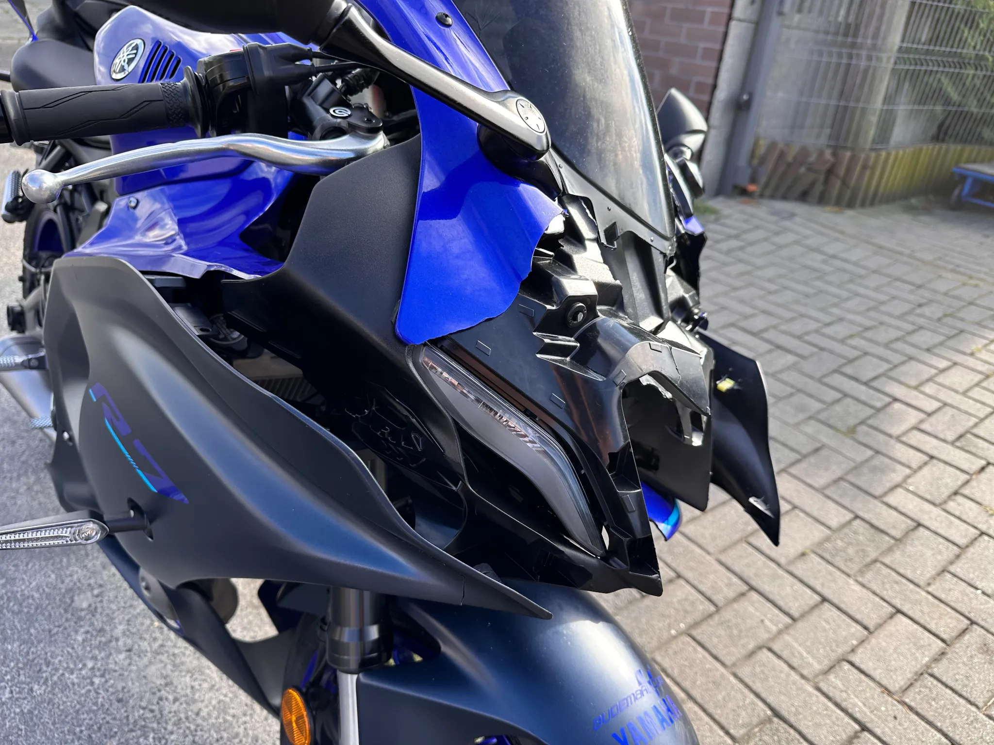 Yamaha R7 - 20