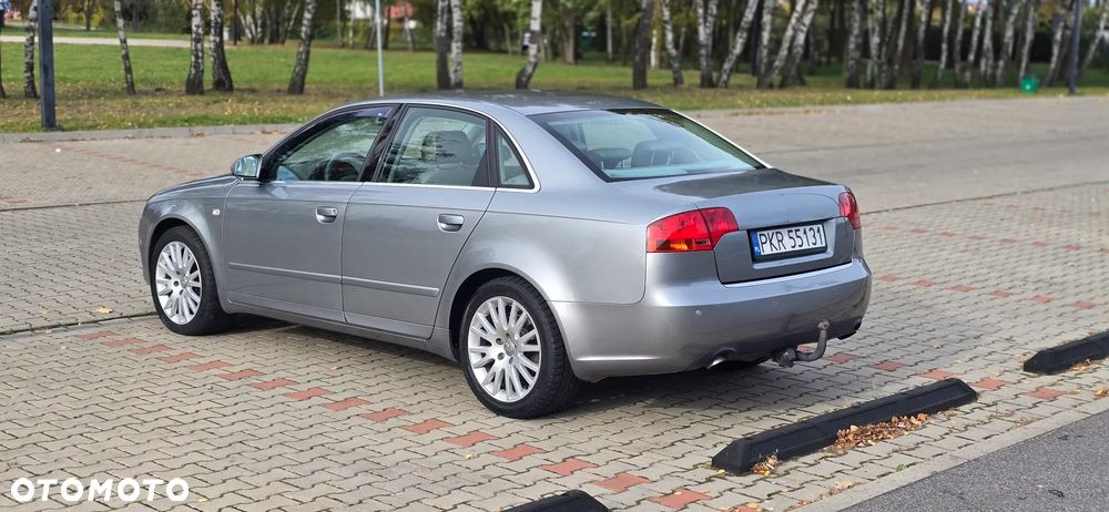 Audi A4 Limousine - 7