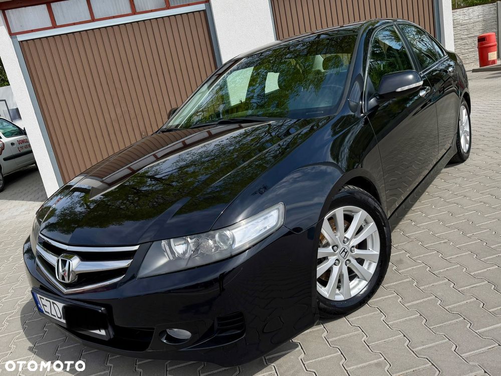 Honda Accord 2.0 Sport - 35