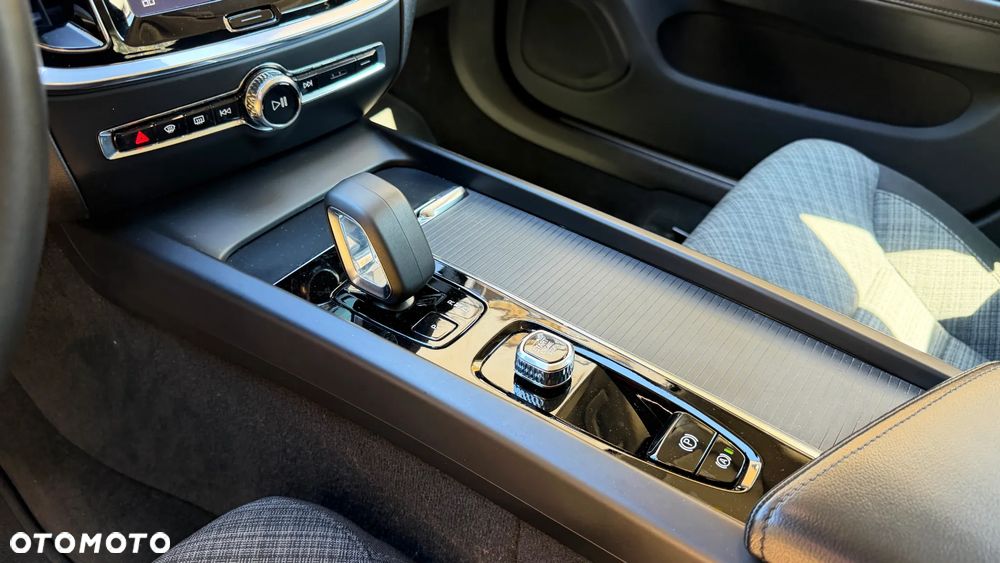 Volvo V60 B3 B DKG Core - 26