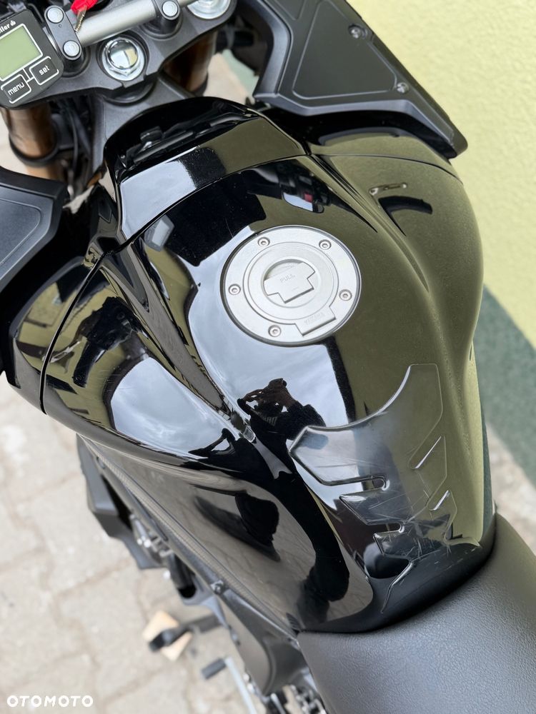 Yamaha FZ8 - 35