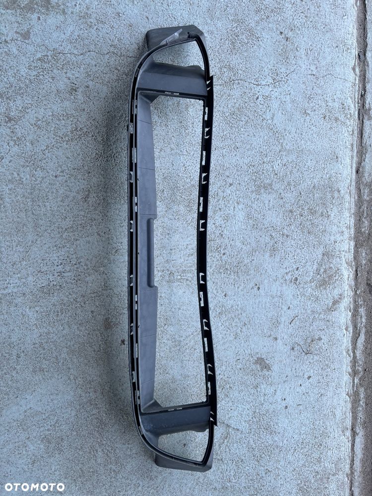 BMW F10 RAMKA KRATKI ZDERZAKA PRZOD 8049347 - 1