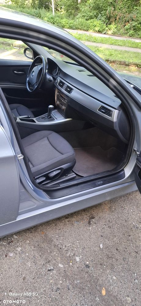 BMW Seria 3 320i - 7