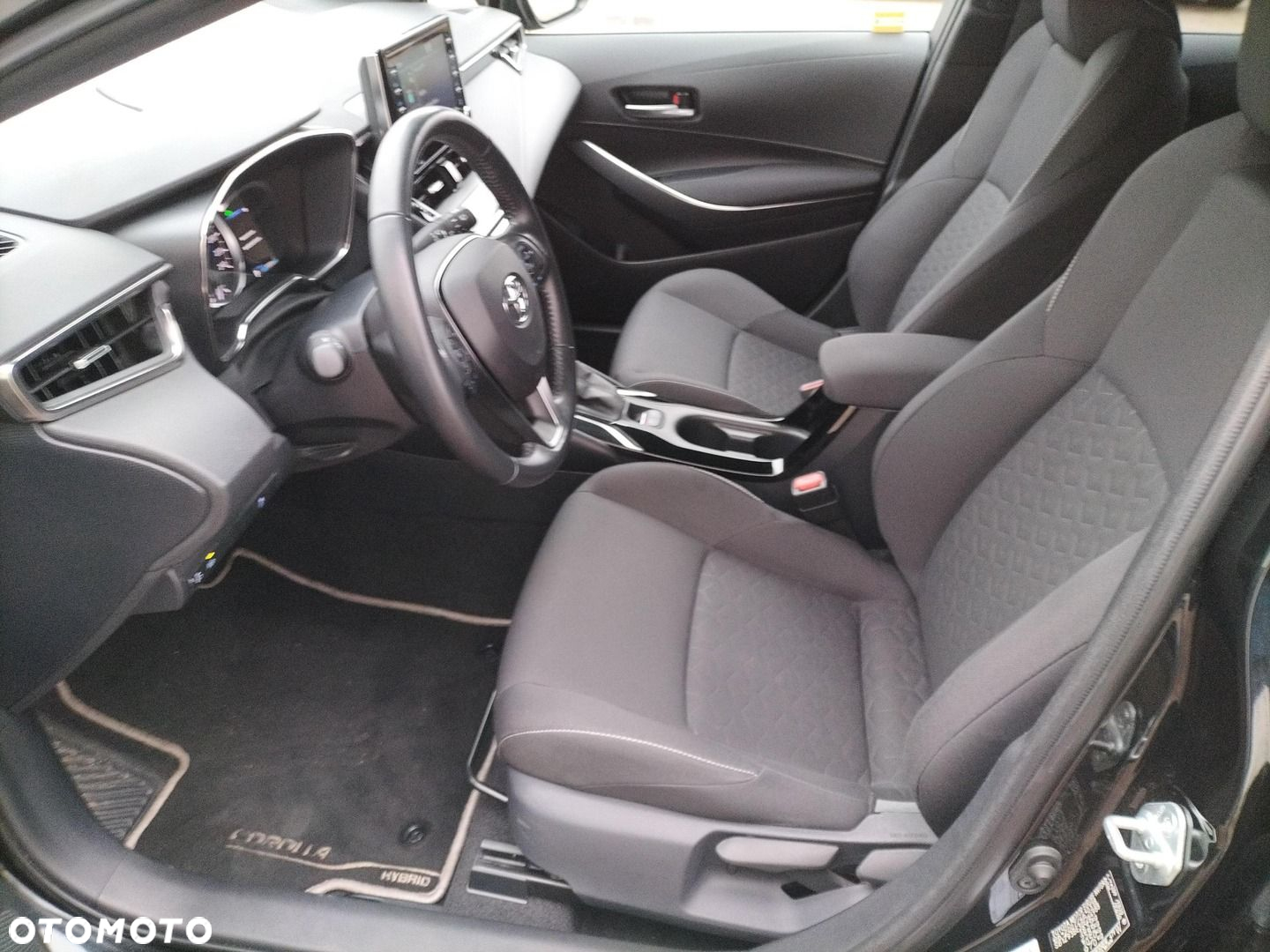 Toyota Corolla - 13