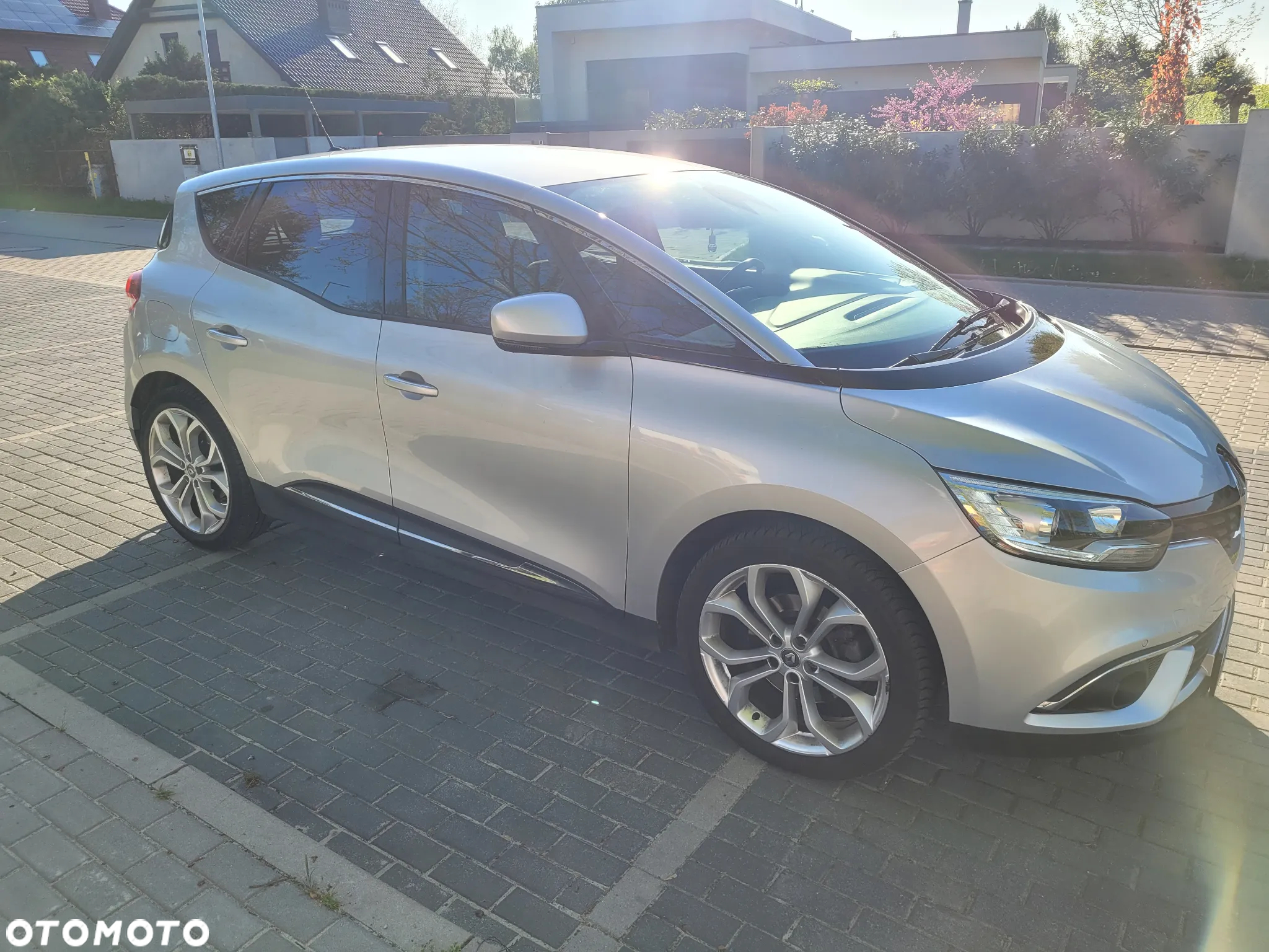 Renault Scenic 1.5 dCi Dynamique - 3
