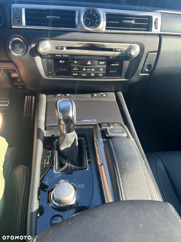 Lexus GS 200t / 300 F Sport - 14