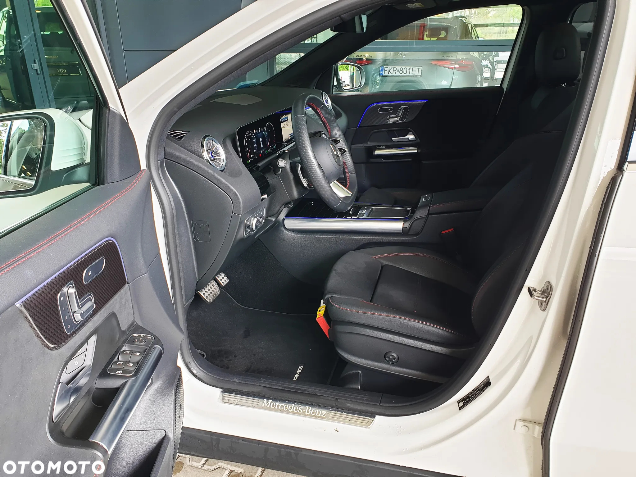 Mercedes-Benz GLA 200 AMG Line - 14