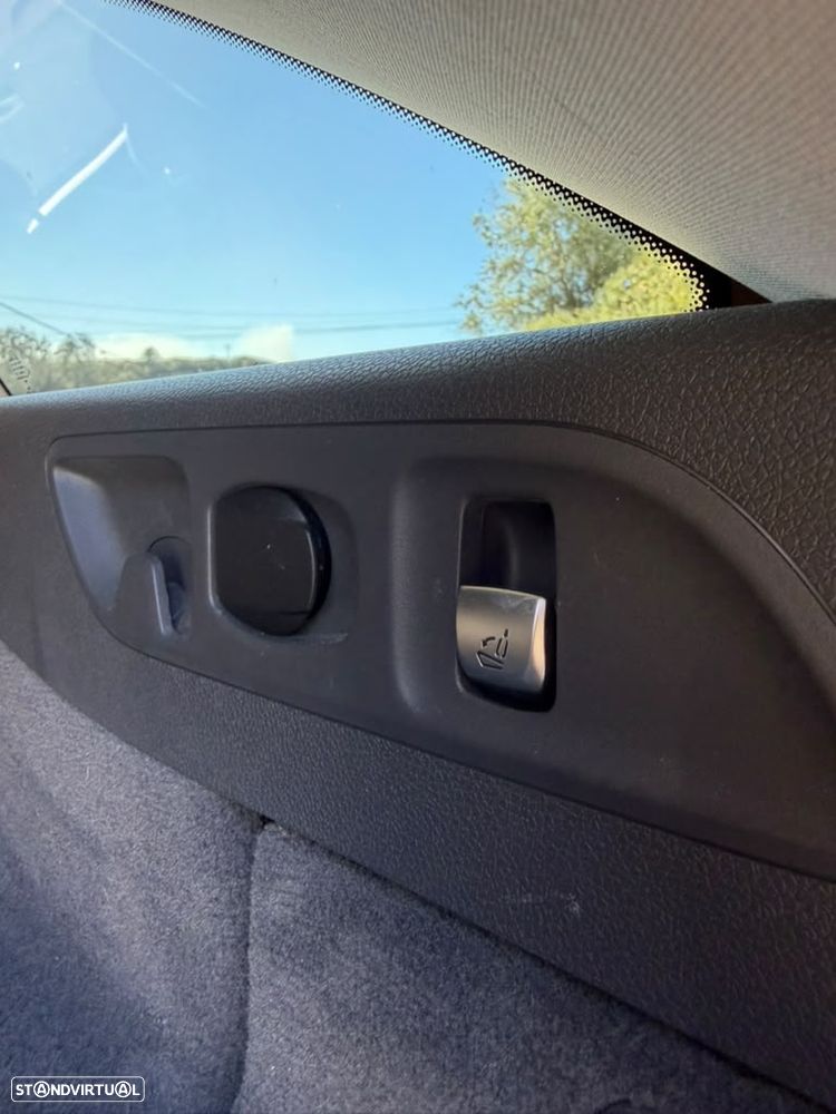 Mercedes-Benz E 300 e Station 9G-TRONIC AMG Line - 5