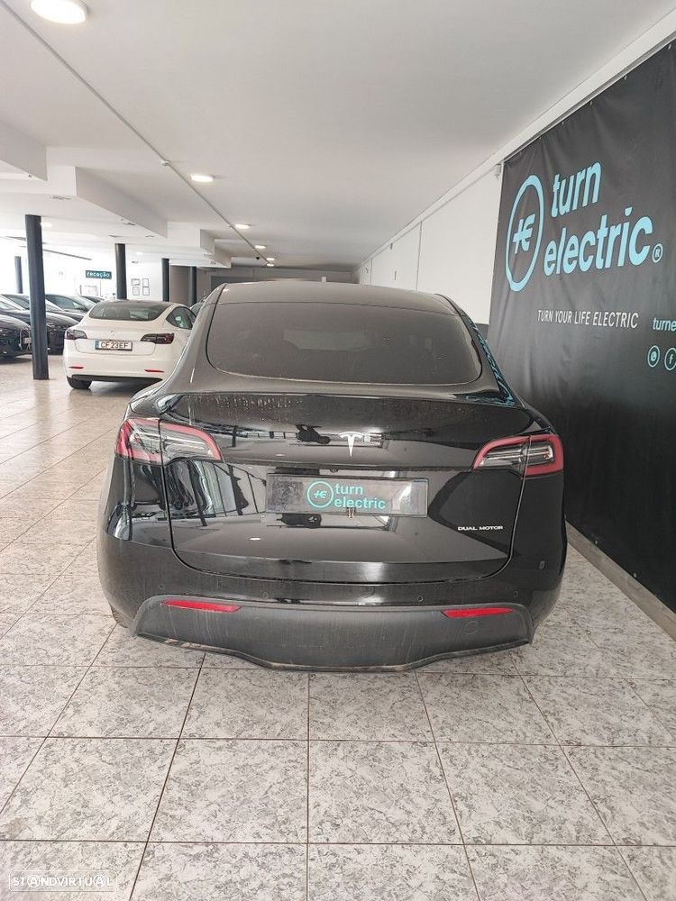 Tesla Model Y Long Range Dual Motor AWD - 5