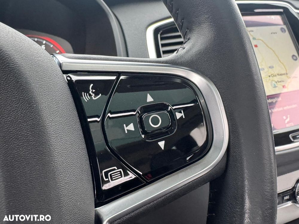 Volvo XC 90 T8 AWD Recharge Geartronic Inscription Edition - 33