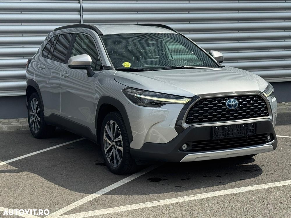 TOYOTA Corolla 2023 — imagine 2