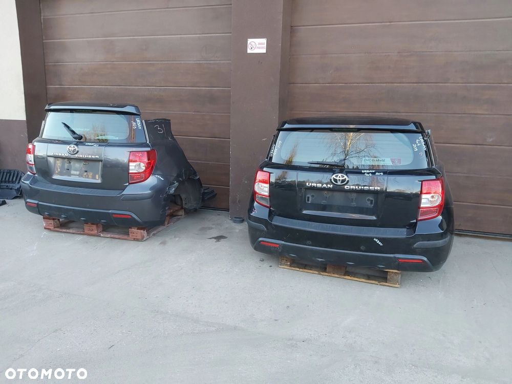 Toyota Urban Cruiser Fotele Skóra TYŁ PASY VAN 4x4 - 10