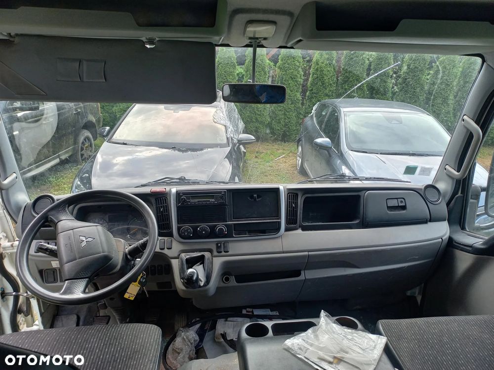 Mitsubishi FUSO CANTER - 9