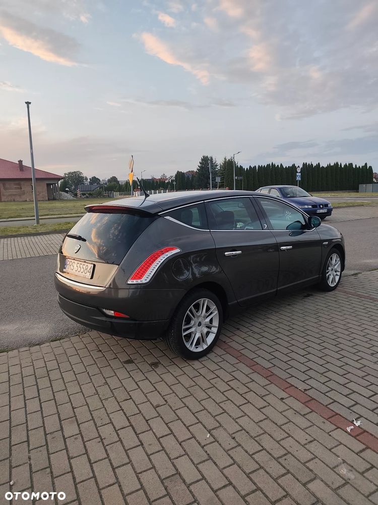 Lancia Delta 1.4 T-Jet Oro - 4