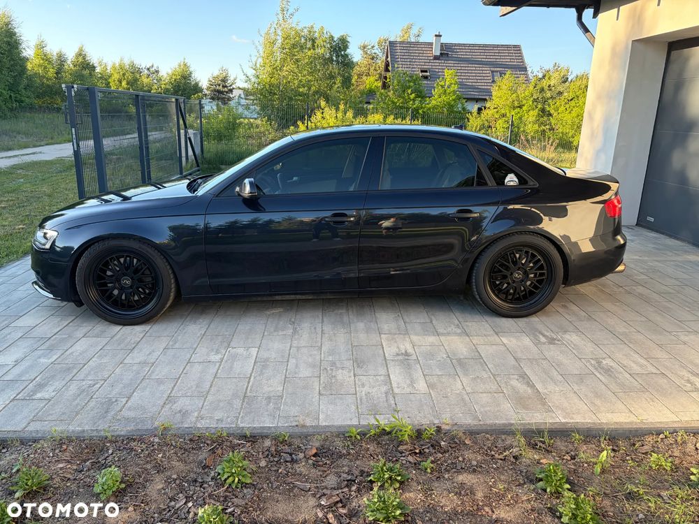 Audi A4 Limousine - 12