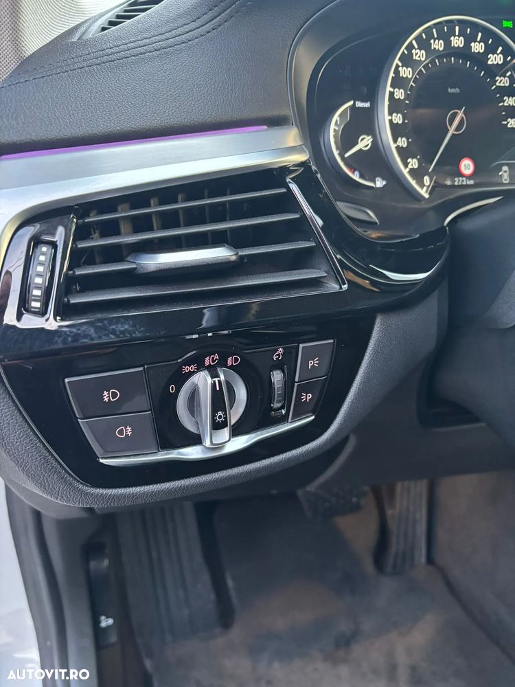 BMW Seria 5 520d xDrive AT - 11