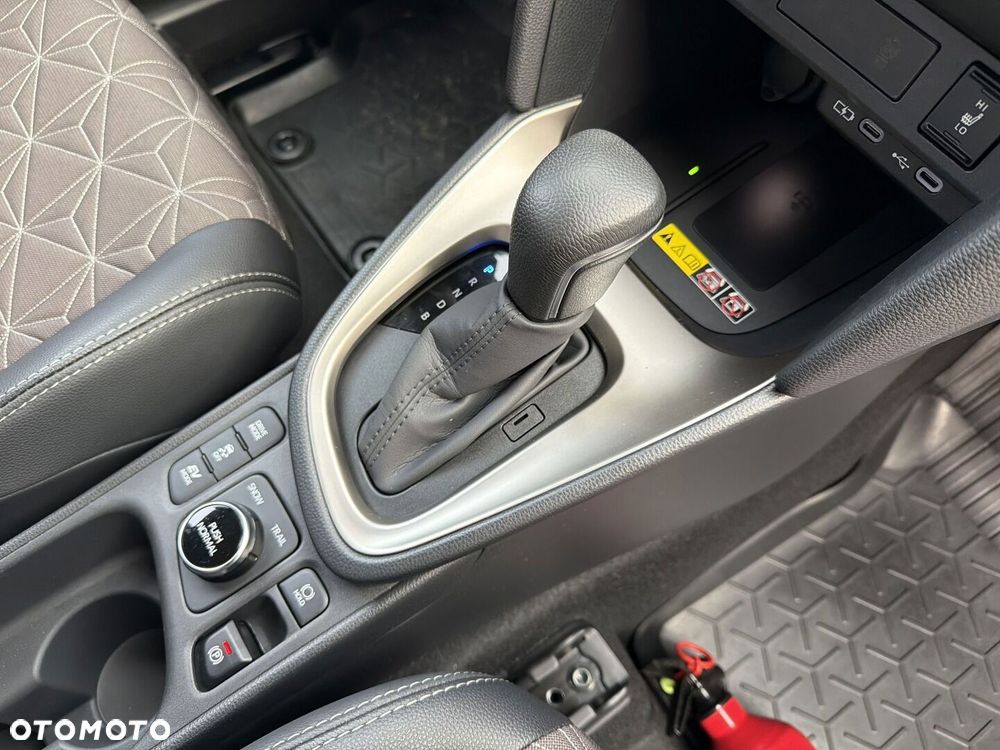 Toyota Yaris Cross Hybrid 1.5 Executive AWD - 24