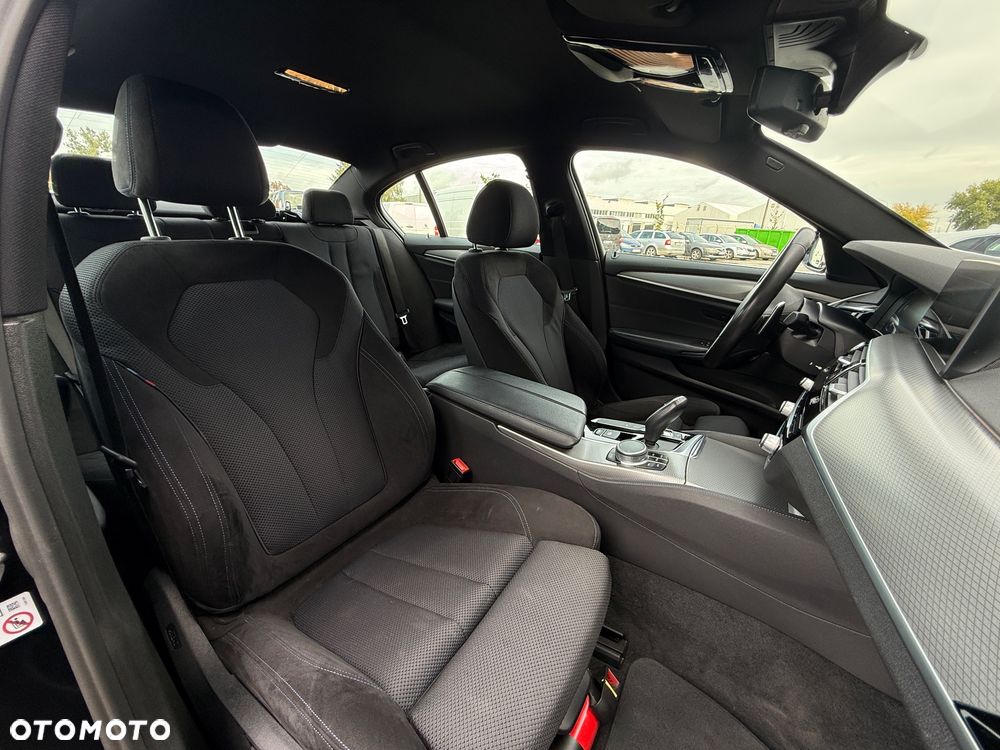 BMW Seria 5 520d xDrive mHEV M Sport sport - 35