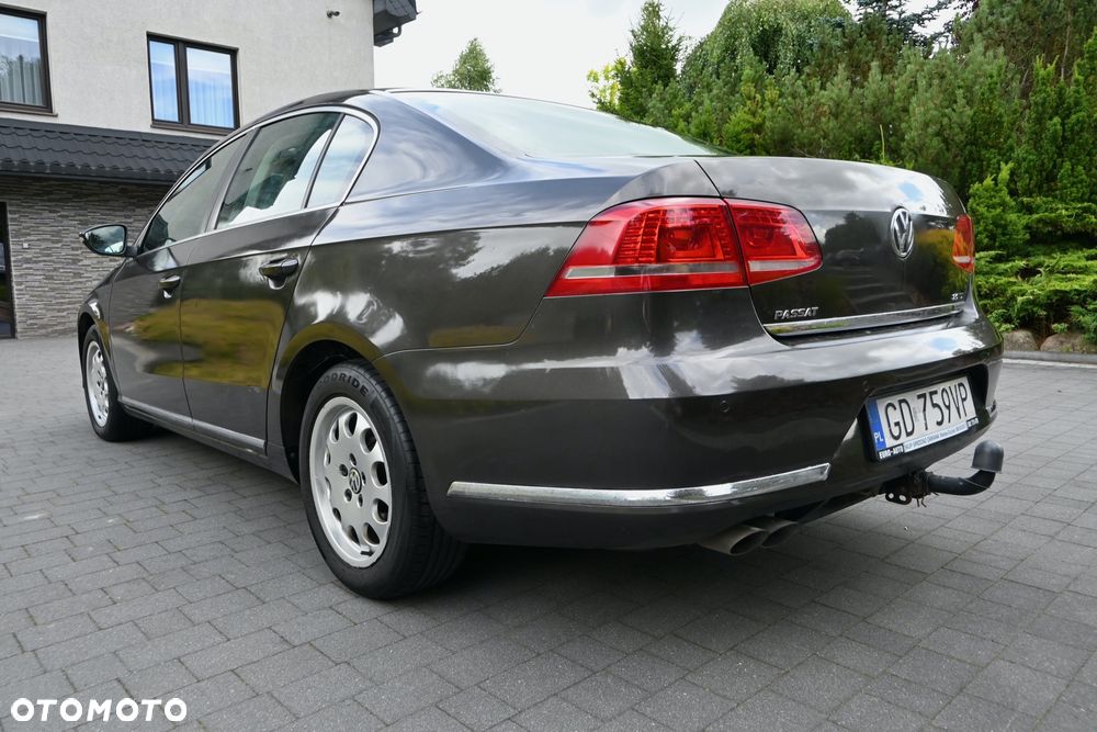 Volkswagen Passat 2.0 TDI Highline - 5