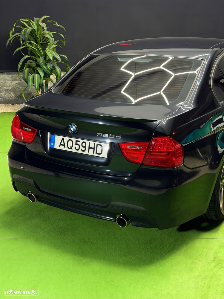 BMW 320 d Sport Line - 4