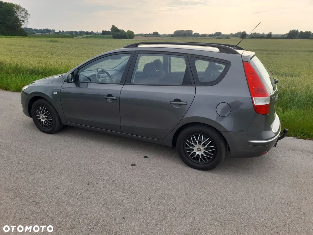 Hyundai i30 1.6 Premium - 21