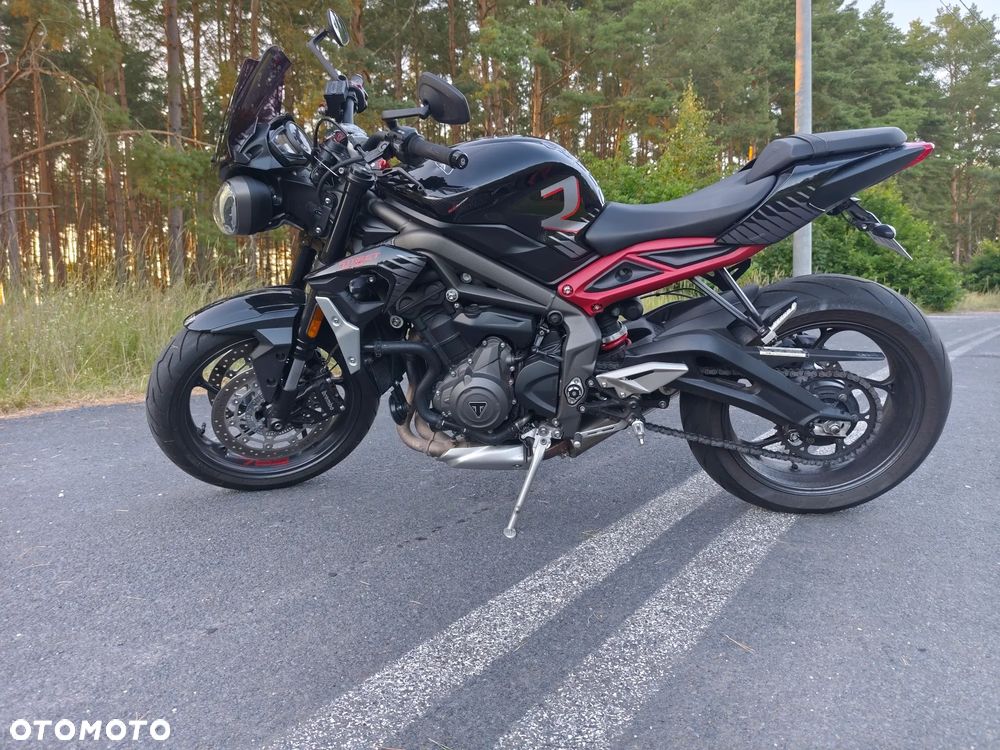 Triumph Street Triple - 4