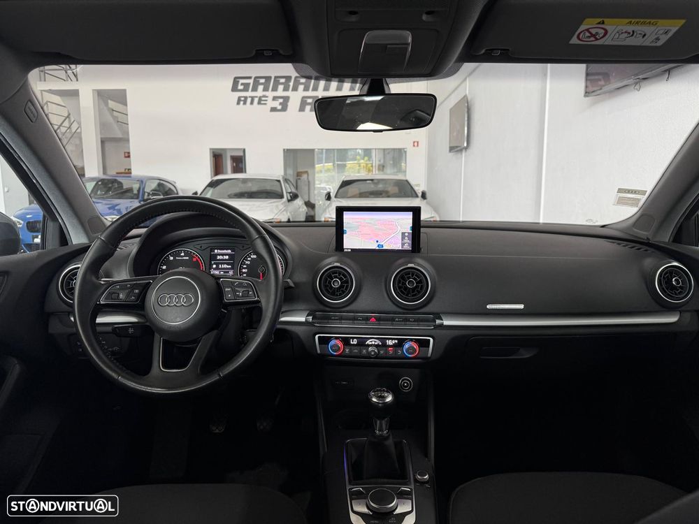 Audi A3 Limousine 30 TDI - 35