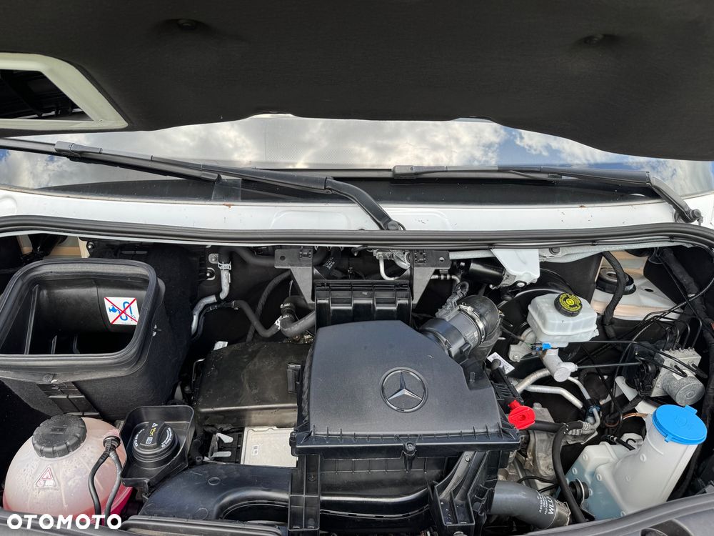 Mercedes-Benz SPRINTER 211 - 21