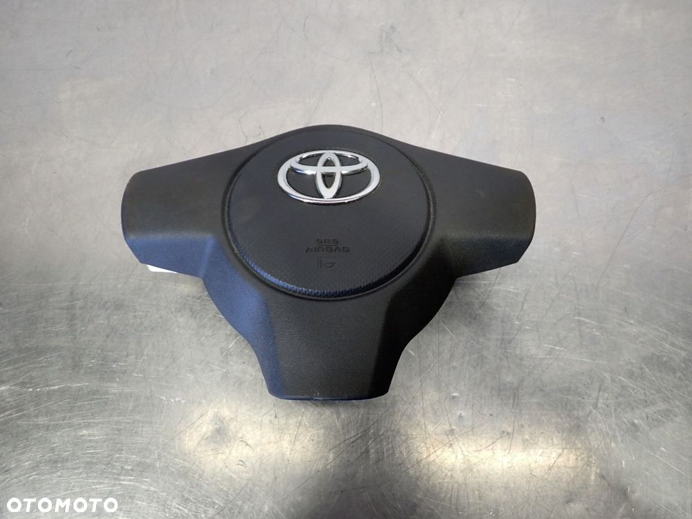 PODUSZKA KIEROWCY TOYOTA URBAN CRUISER - 1