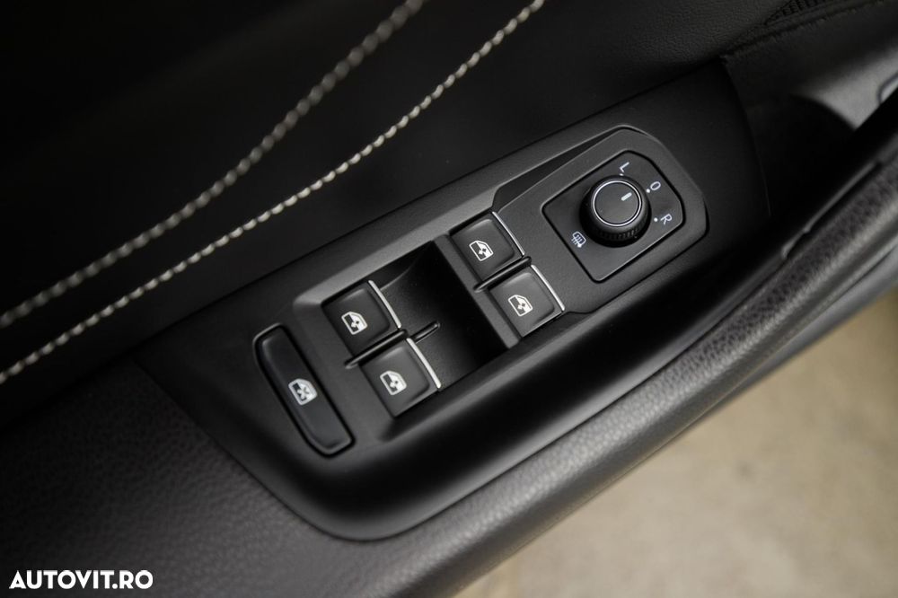Volkswagen Passat 1.5 TSI OPF DSG Elegance - 30