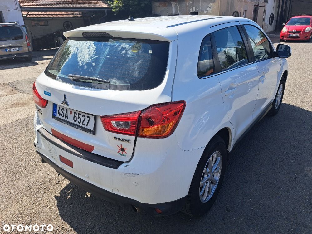 Mitsubishi ASX - 4