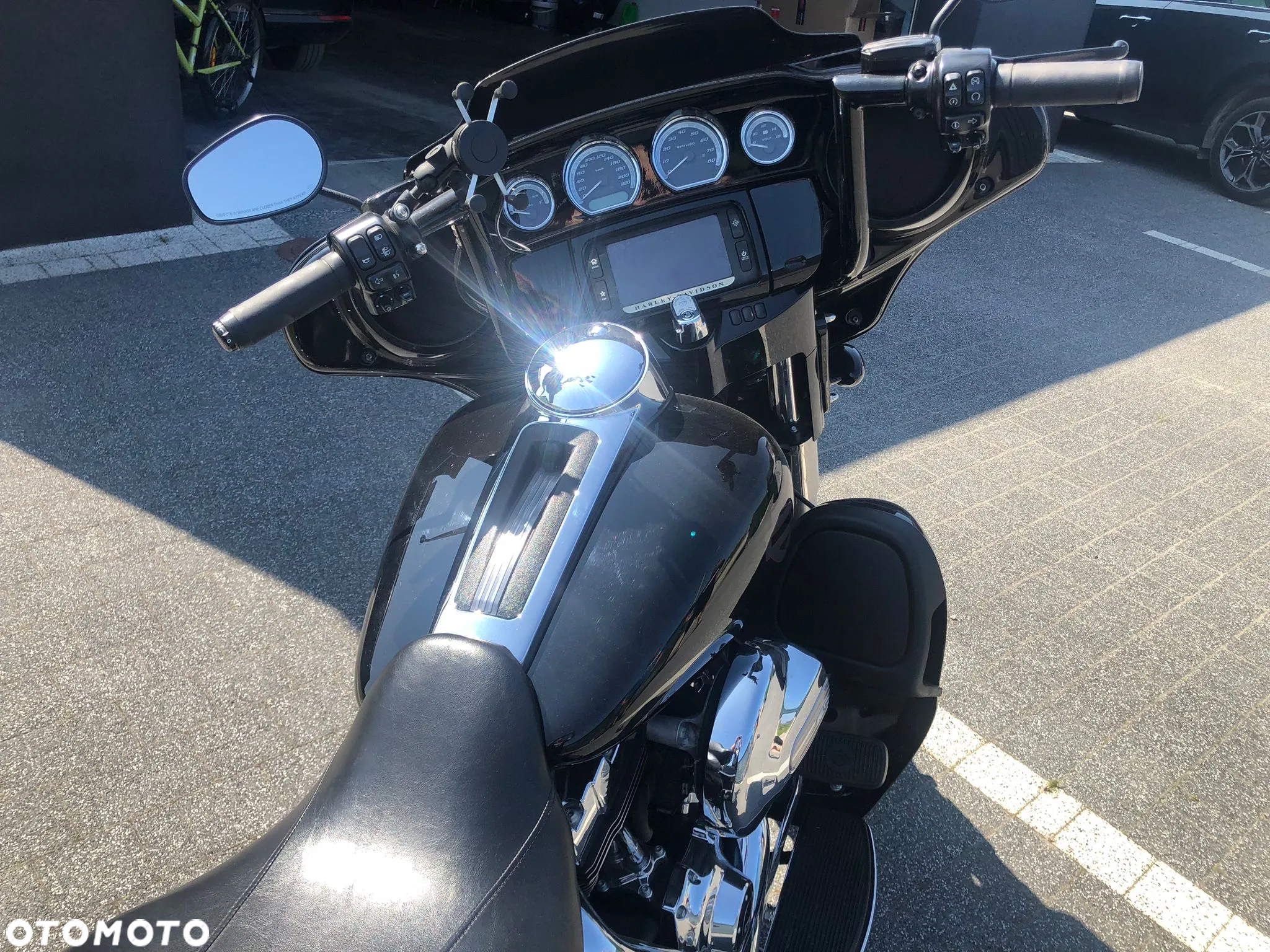 Harley-Davidson Touring Electra Glide - 8
