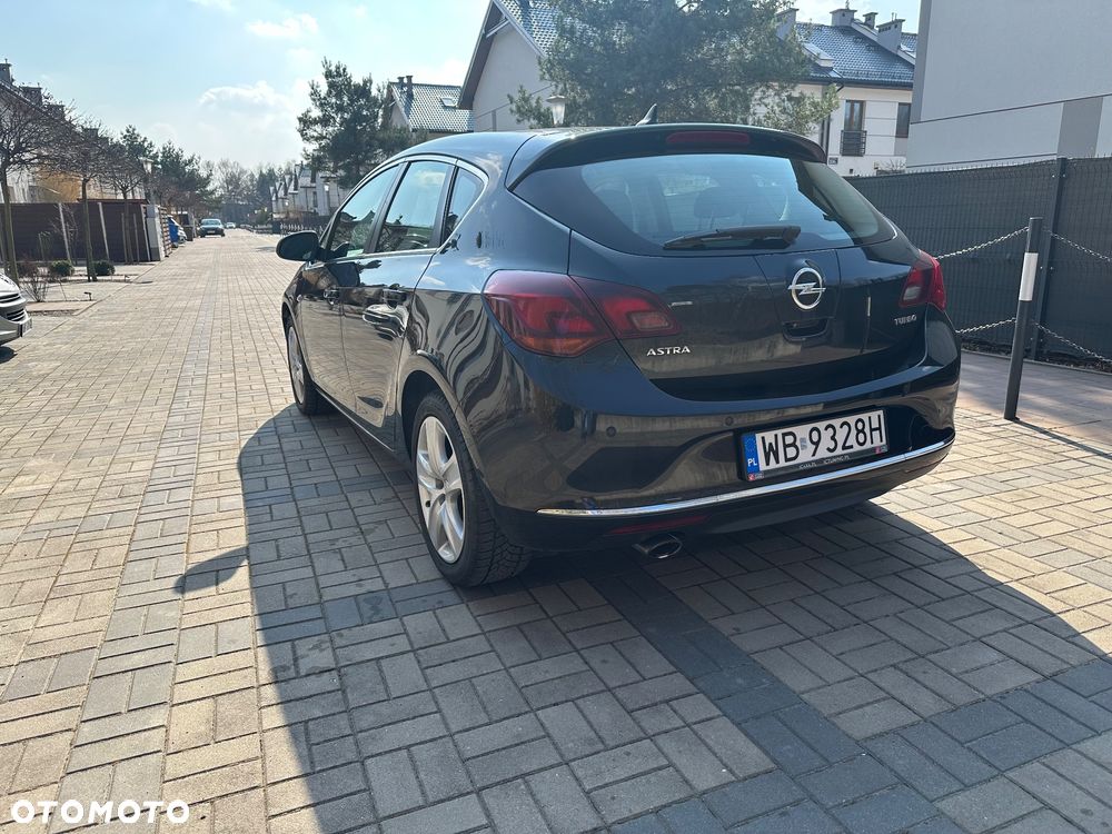 Opel Astra 1.4 T Enjoy - 8