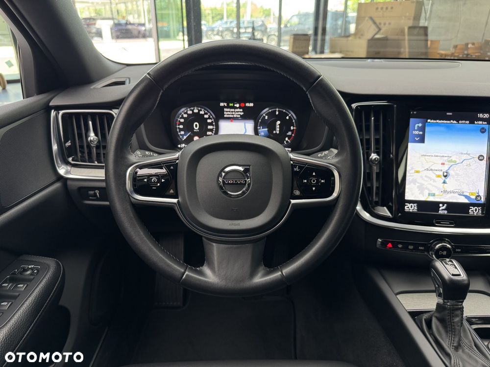 Volvo V60 D4 Inscription - 17