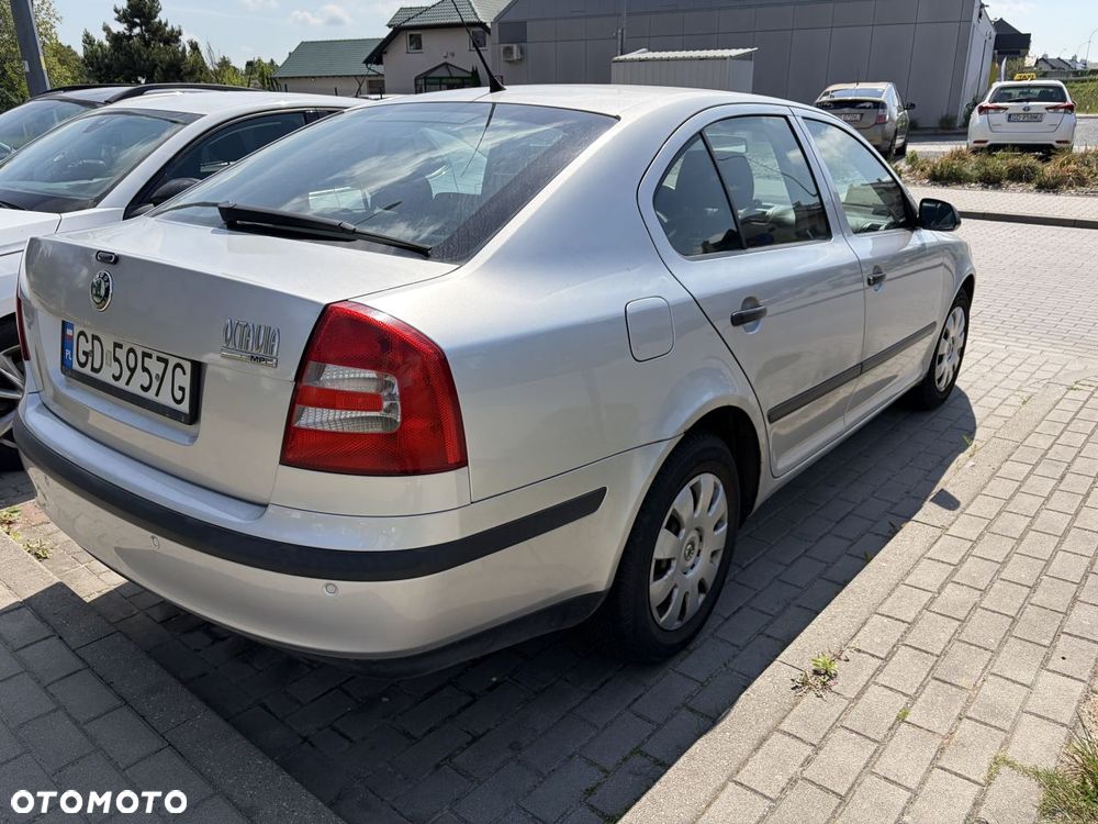 Skoda Octavia 1.6 Classic - 6
